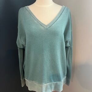 Gap Seafoam Green/Distressed Teal V-Neck Sweatshirt Size Medium